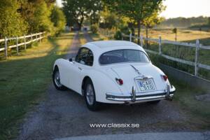 Image 8/17 of Jaguar XK 150 FHC (1959)