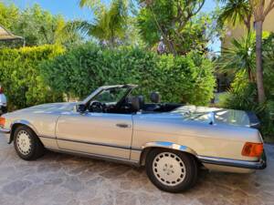 Image 10/16 de Mercedes-Benz 500 SL (1985)