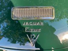 Afbeelding 35/47 van Jaguar E-Type V12 (2+2) (1973)