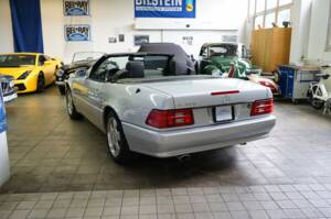 Image 10/33 of Mercedes-Benz SL 500 (2001)
