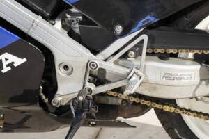 Bild 43/47 von Honda VFR 400 R (1988)