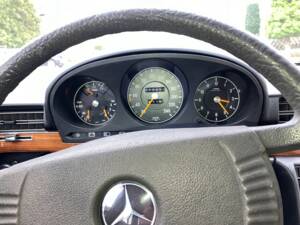 Image 11/15 de Mercedes-Benz 280 SE (1977)