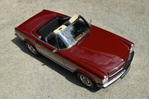 Image 17/45 de Mercedes-Benz 230 SL (1964)