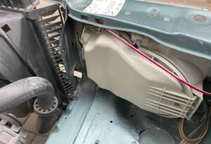 Image 60/66 of Mercedes-Benz 230 CE (1981)