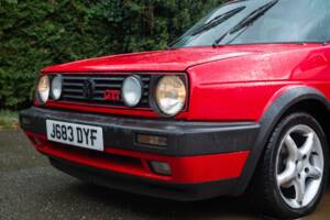 Image 21/50 de Volkswagen Golf III GTI 2.0 (1992)