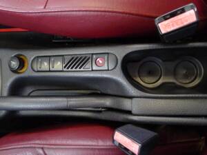 Imagen 9/32 de Peugeot 406 Coupé 2.0 16V (2000)