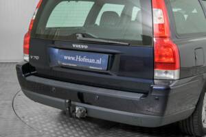Bild 25/48 von Volvo V 70 2.4 (2006)