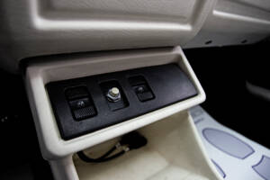 Imagen 29/39 de Volkswagen Golf Mk I Convertible 1.8 (1994)
