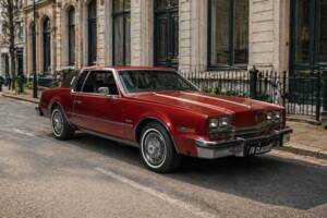 Bild 1/8 von Oldsmobile Toronado (1985)
