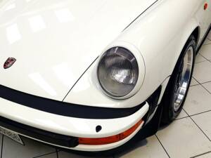 Bild 18/77 von Porsche 911 Carrera 3.2 (1984)