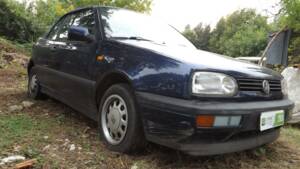 Image 41/50 of Volkswagen Golf III Cabrio 1.6 (1996)