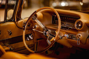 Image 18/18 of Buick Le Sabre Coupe (1960)