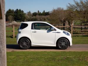 Bild 49/95 von Aston Martin Cygnet (2012)