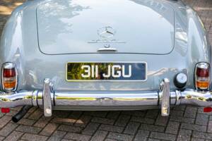 Image 38/46 of Mercedes-Benz 190 SL (1960)