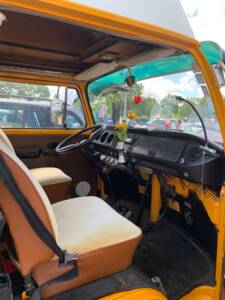Image 7/12 de Volkswagen T2b minibus (1979)