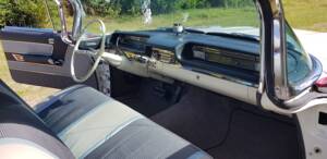 Imagen 14/30 de Oldsmobile 98 Holiday SceniCoupe (1959)