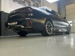 Image 33/50 de BMW i7 eDrive50 (2023)