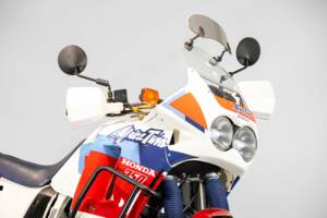 Image 22/50 of Honda DUMMY (1990)