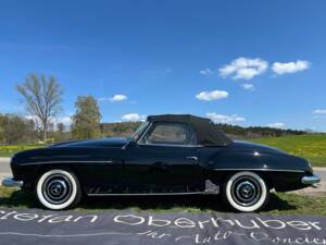 Image 26/53 of Mercedes-Benz 190 SL (1956)