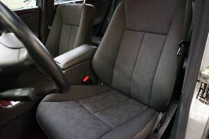 Bild 28/38 von Mercedes-Benz E 200 Kompressor (2001)