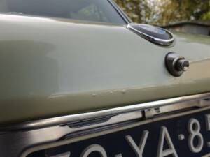 Image 16/95 de BMW 2500 (1977)