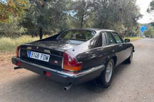 Image 12/47 of Jaguar XJ-S 3.6 (1988)