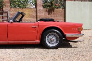 Image 31/50 de Triumph TR 6 (1973)