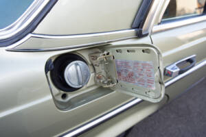 Bild 29/29 von Mercedes-Benz 280 E (1983)