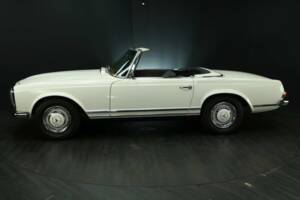 Bild 2/50 von Mercedes-Benz 230 SL (1967)