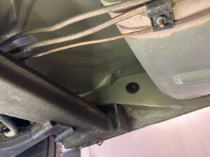 Image 63/80 of Peugeot 504 TI (1976)