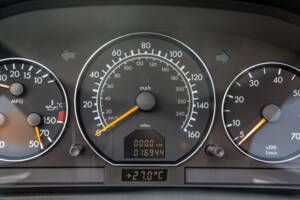 Image 18/43 of Mercedes-Benz SL 280 (2002)