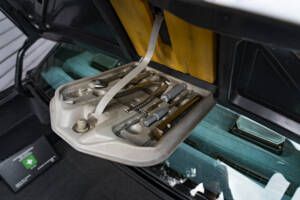 Image 22/57 of BMW M3 (1988)