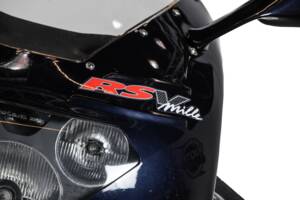 Image 14/32 of Aprilia RSV 1000 R (1999)