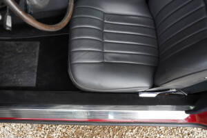 Bild 36/50 von Jaguar XJ 6 C 4.2 (1976)