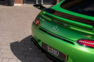 Image 35/67 of Mercedes-AMG GT-R (2018)
