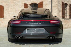 Bild 8/50 von Porsche 911 Carrera 4S (2015)