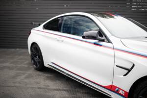 Image 32/67 of BMW M4 GTS "DTM Champion Edition" (2016)