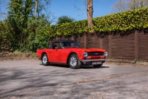 Immagine 13/41 di Triumph TR 6 PI (1972)