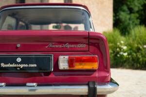 Immagine 10/50 di Alfa Romeo Giulia Nuova Super 1300 (1974)