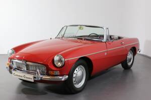 Image 33/49 of MG MGB (1966)