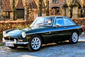 Image 3/8 of MG MGB GT (1976)
