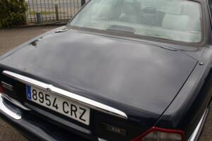 Bild 7/8 von Jaguar XJ 8 Executive (1997)