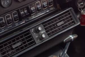 Image 45/50 de Jaguar Type E V12 (2+2) (1973)