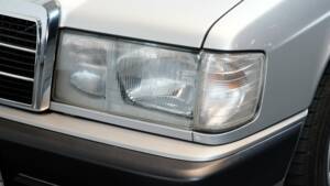 Bild 24/32 von Mercedes-Benz 190 E 1.8 (1991)