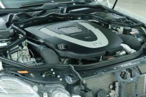 Bild 21/50 von Mercedes-Benz E 500 (2007)