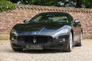 Image 31/50 of Maserati GranTurismo S (2008)