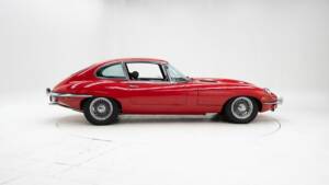 Image 6/15 de Jaguar Type E (2+2) (1969)