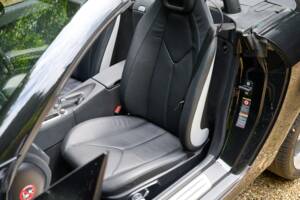 Image 41/50 of Mercedes-Benz SLK 350 (2004)