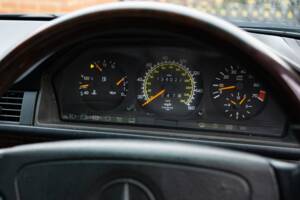 Bild 28/42 von Mercedes-Benz E 320 (1995)