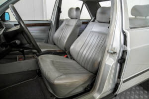 Image 35/50 of Mercedes-Benz 190 D (1984)